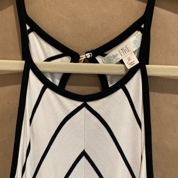 🇺🇸 Love Fire Stripped Dress - Picture 2 of 4